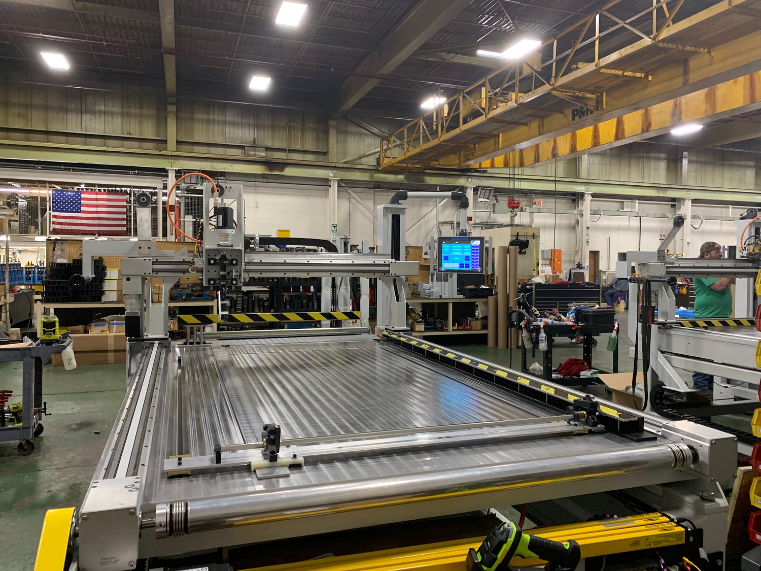 Winpro Screen Express Offers New Swing Arm Operator Station